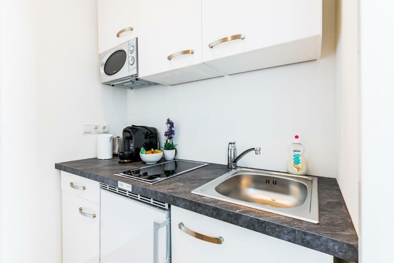Budget Rooms West With Shared Kitchen Vienna Exterior photo
